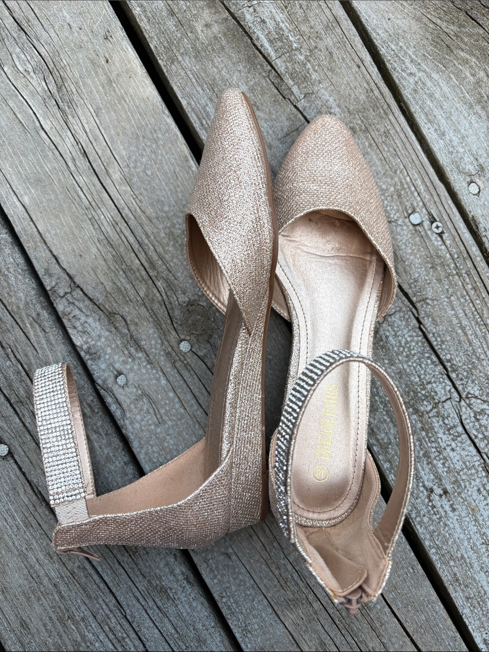 Dream Pairs Pointed Ankle-Strap Flats in Metallic Rose Gold, Size 10 - Picture 3 of 10